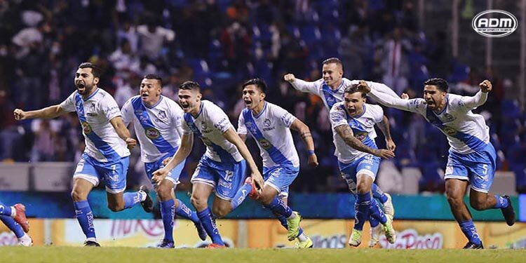 Puebla vence en penales a Chivas avanza a Cuartos de Final