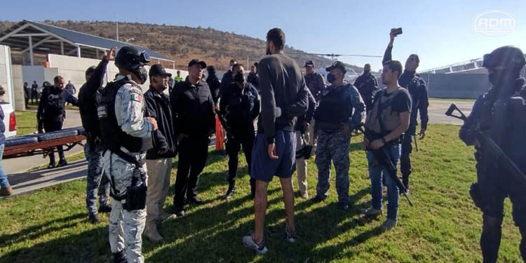 Localizan con vida al basquetbolista Alexis Cervantes