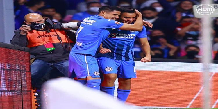 La Máquina volvió a pitar en el Azteca