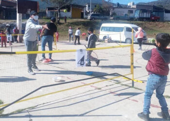 IMCUFIDE y VTA Academy llevan “Tenis Urbano” a Cuanajillo