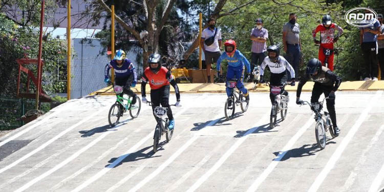 Pista del Bosque Cuauhtémoc, sede del Serial Nacional de BMX