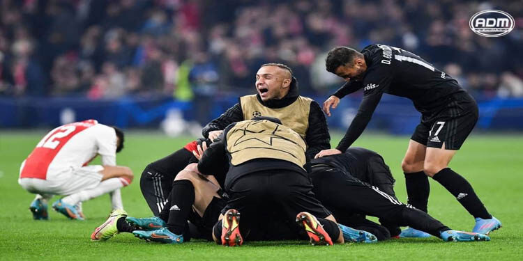 El Ajax pierde en casa con el Benfica y es eliminado de la Champions League