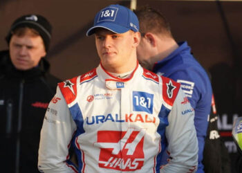 La escudería Haas rescinde contrato con piloto ruso Nikita Mazepin