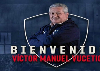OFICIAL | Víctor Manuel Vucetich regresa al banquillo de Rayados