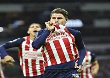 Las Chivas resucitan en el Estadio Azteca