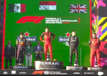 Leclerc gana el GP de Australia; ‘Checo’ Pérez fue segundo