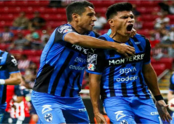 Rayados agudiza crisis en Chivas