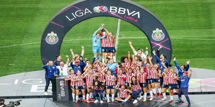 Chivas Femenil son Campeonas del Grita México C22