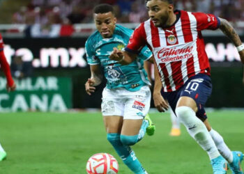 Polémico empate entre Chivas y León