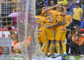 Tigres vence a Gallos y liga su quinta victoria consecutiva