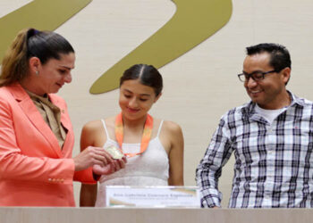 Karla Ximena Serrano Olivares se reunió con la Directora General de la CONADE