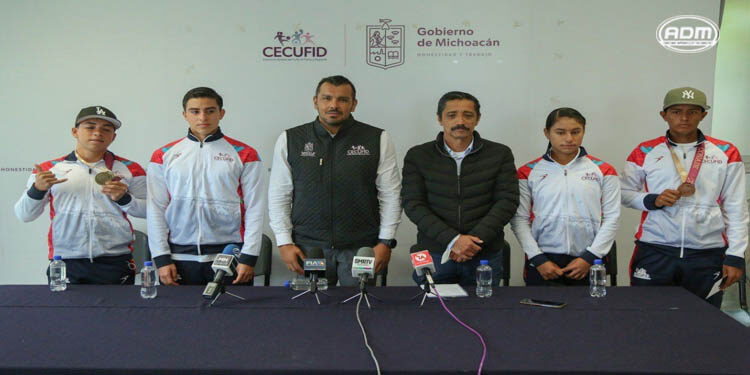 Realiza Cecufid primer pago de Becas y Estímulos Deportivos