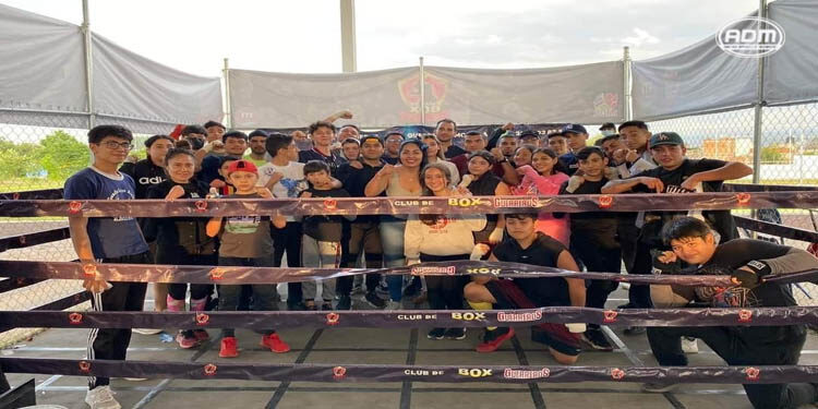 Realiza IMCUFIDE y Club de Box Guerreros charla nutricional en Unidad Deportiva Hidalgo