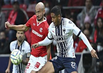 Toluca y Rayados dividen puntos