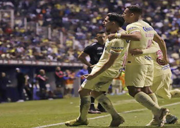 Las Águilas salen de Puebla con pie y medio en Semifinales