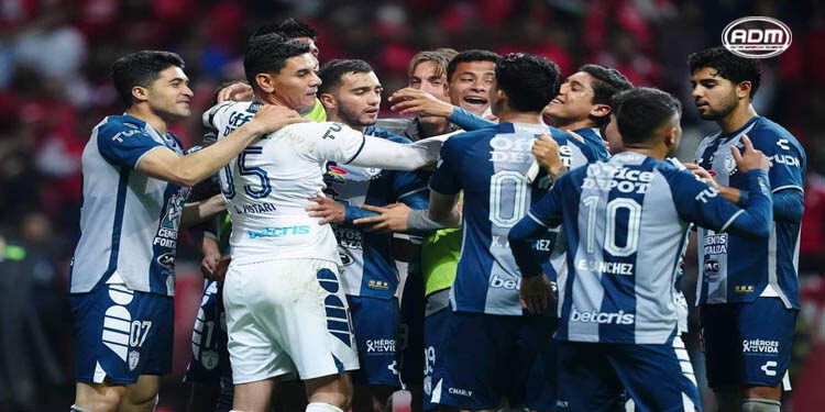 Pachuca se acerca a su séptimo título, tras golear al Toluca en la ida de la Final