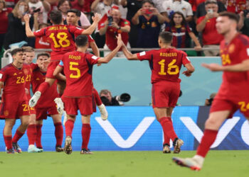 España propina humillante goleada a Costa Rica