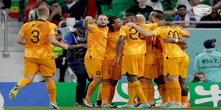 Países Bajos inicia con el pie derecho