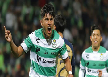 Santos doma y golea a los Pumas