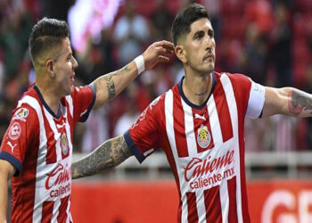 Chivas logra su primera victoria en casa