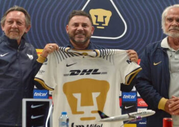“Es muy ilusionante tomar un equipo grande como Pumas”: Antonio Mohamed