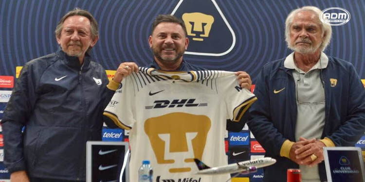 “Es muy ilusionante tomar un equipo grande como Pumas”: Antonio Mohamed