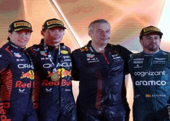 Red Bull hace en Bahréin el primer 1-2 de la Temporada