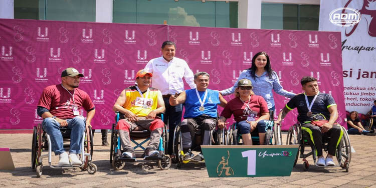 Uruapenses ganan medallas en los Juegos Nacionales Deportivos en Silla de Ruedas y Amputados