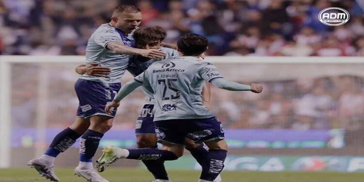 Puebla frena a las Chivas