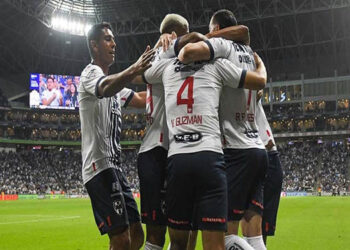 Rayados vence a los Bravos y mantiene el liderato