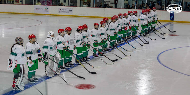 México debuta con derrota en el Mundial Femenil de Hockey sobre Hielo