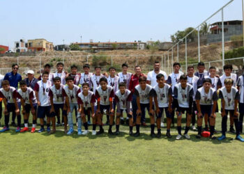 Domina Lázaro Cárdenas en fútbol en Torneo de la Esperanza