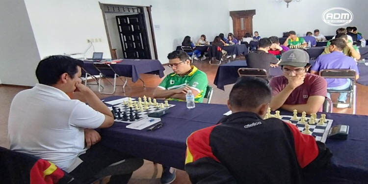 Trebejistas michoacanos obtienen su boleto a la Universiada Nacional 2023