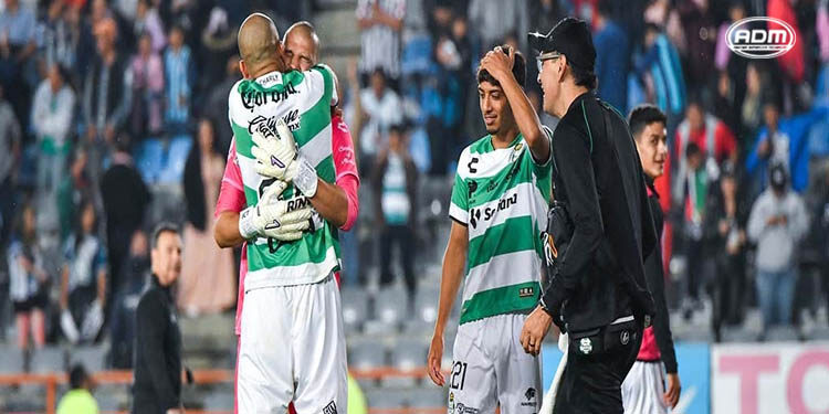 Santos vence en penales al Campeón Pachuca y avanza a Cuartos de Final