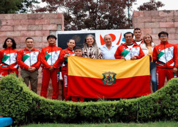 Reconoce Gobierno de Morelia a karatekas que participarán en Campeonato Mundial en Escocia