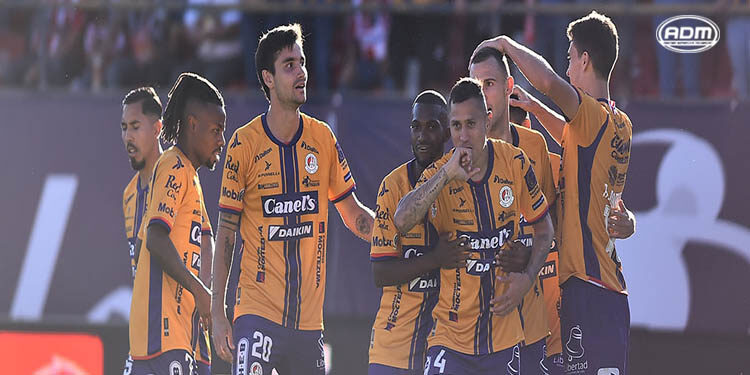 Atlético de San Luis golea al Querétaro