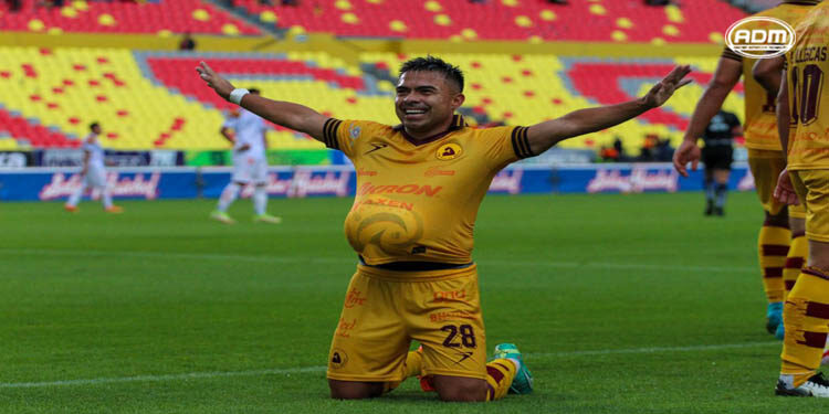 De la mano de Uchuari, los Canarios cazan al Correcaminos