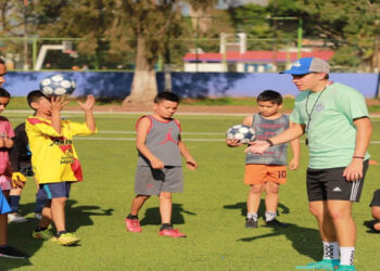 Arrancan las Escuelas de Fútbol “Estrellas del Mañana” del DIF Morelia