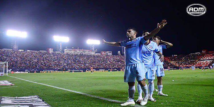 La Máquina sorprende al líder general