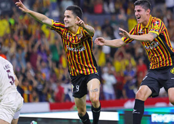 Los Leones Negros despluman a los Canarios y los eliminan del Apertura 2023