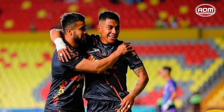 Los Canarios despluman a los LeEones Negros en la ida de los Cuartos de Final