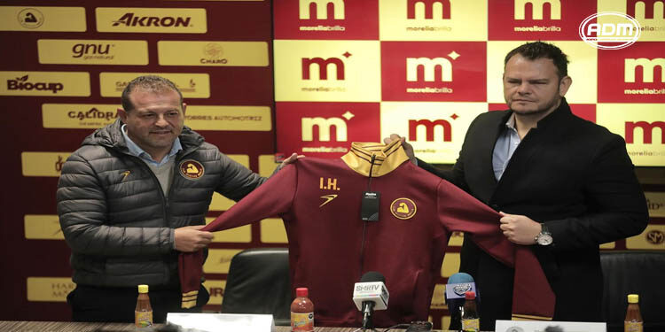 Israel Octavio Hernández Pat fue presentado como director técnico del Atlético Morelia